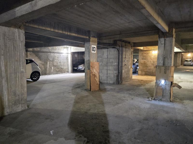 Parking / Garage - 18 m²