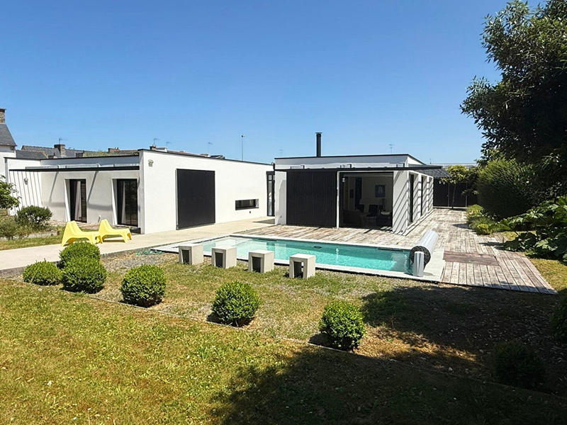 Maison - 215 m² - 7 pièces