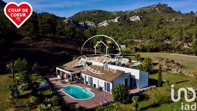 Maison - 222 m² - 7 pièces