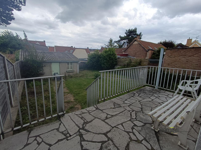 Maison - 95 m² - 5 pièces