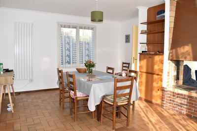 Maison - 90 m² - 5 pièces