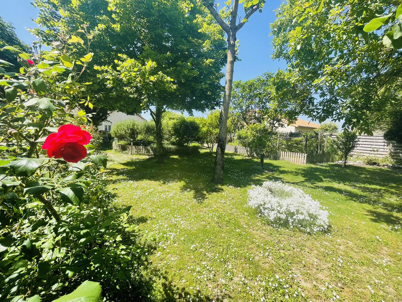 Maison - 267 m² - 7 pièces