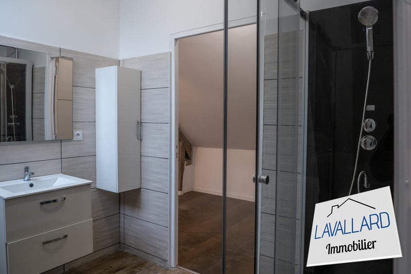 Maison traditionnelle - 95 m² - 5 pièces