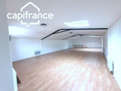 Local d'activité / Entrepôt - 220 m² - 6 pièces