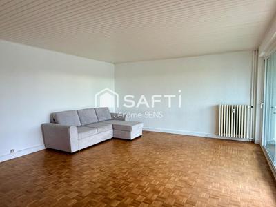 Appartement - 80 m² - 4 pièces