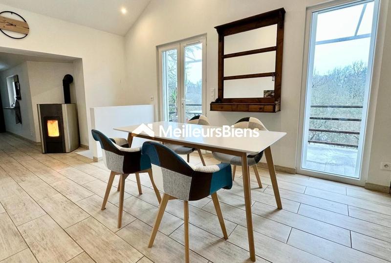 Maison - 101 m² - 4 pièces