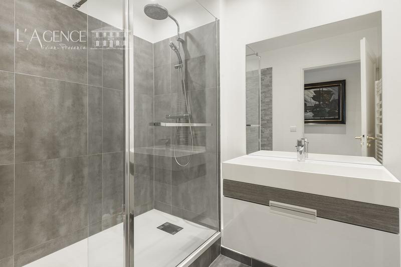 Duplex - 183 m² - 6 pièces