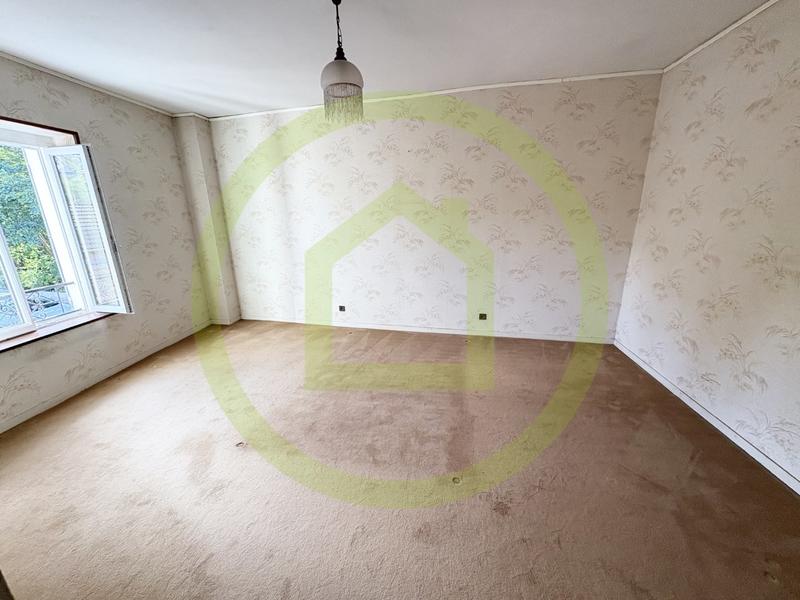 Maison - 101 m² - 6 pièces