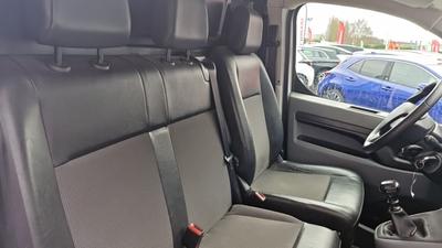 Citroën Jumpy Fourgon m bluehdi 120 ss bvm6 club 340 nm