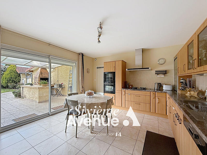 Maison - 160 m² - 6 pièces