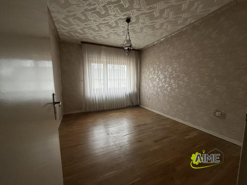 Maison - 160 m² - 9 pièces