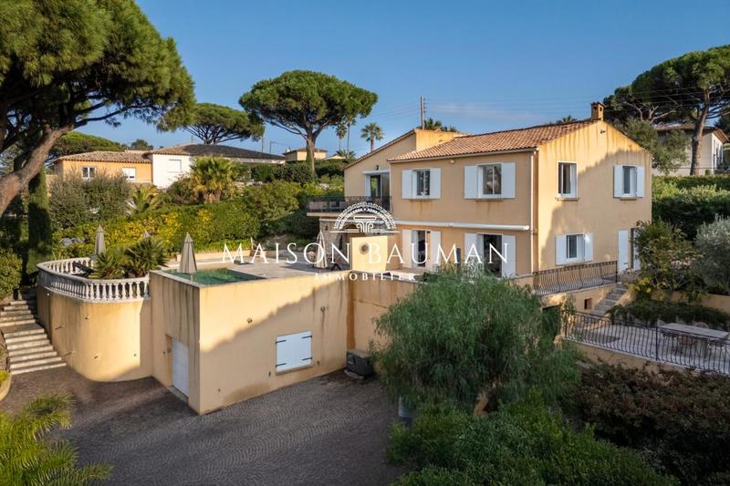 Villa - 212 m² - 9 pièces