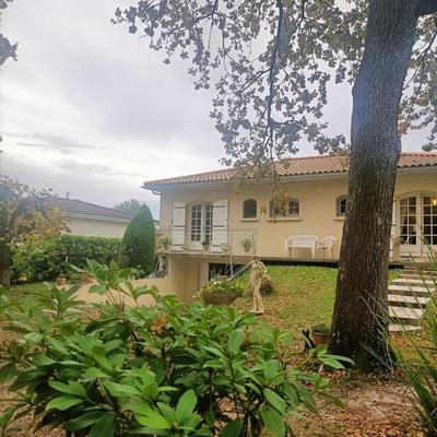 Maison - 110 m² - 4 pièces