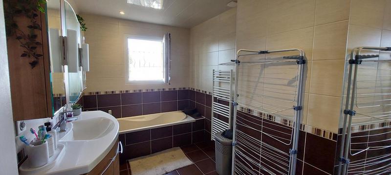 Maison - 106 m² - 5 pièces