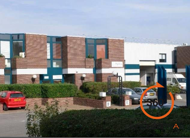 Local d'activités - 980 m²