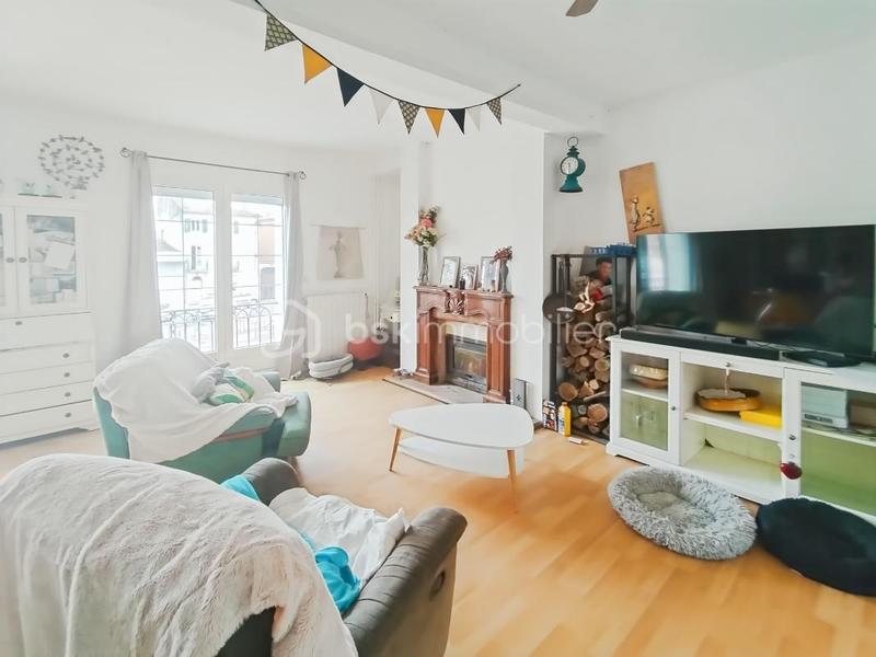 Maison de ville - 180 m² - 7 pièces