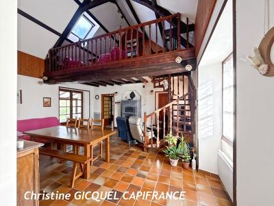 Maison de village - 152 m² - 9 pièces