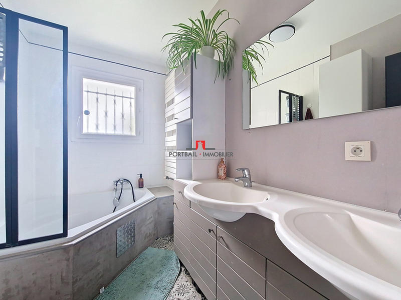 Maison contemporaine - 120 m² - 6 pièces