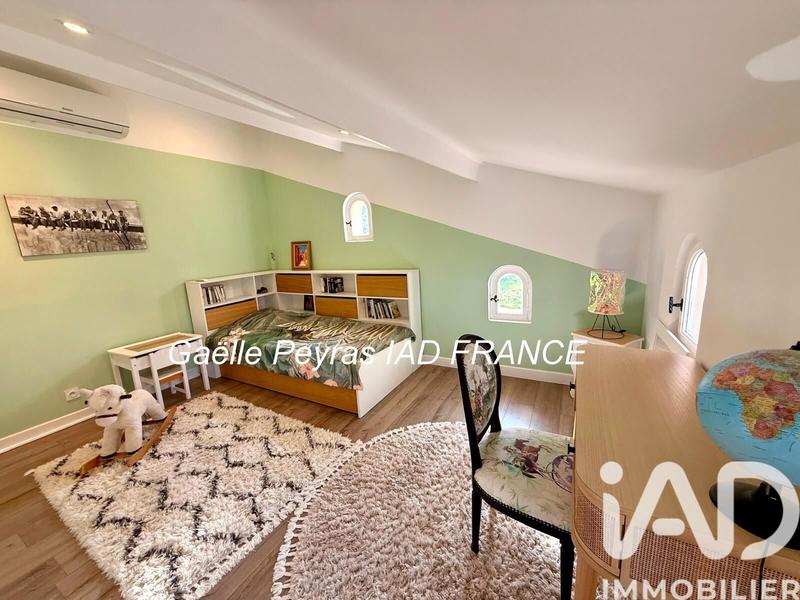 Appartement - 120 m² - 4 pièces