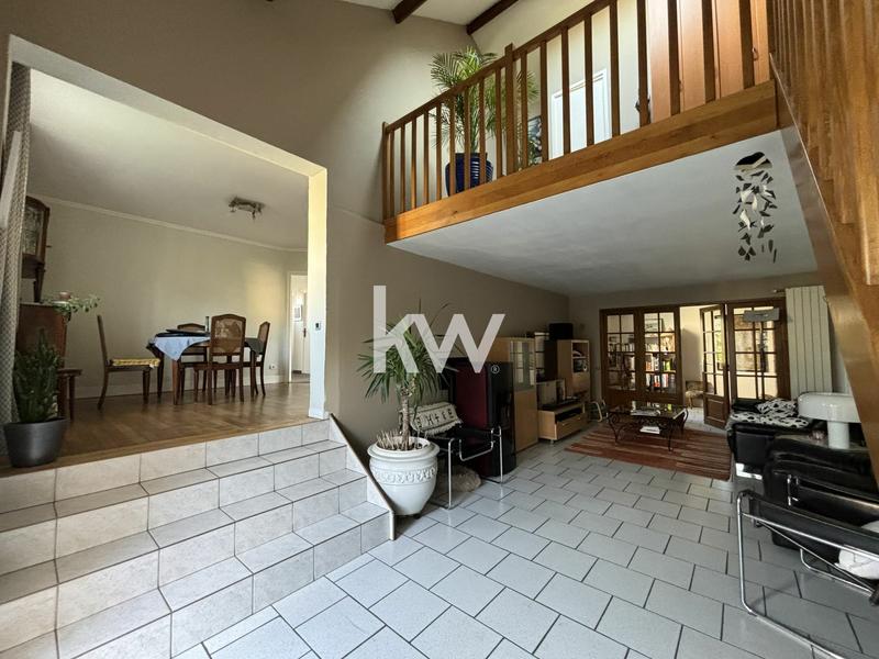 Maison - 147 m² - 7 pièces