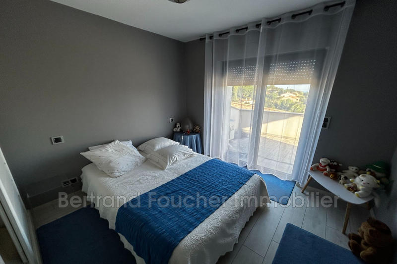 Propriété - 220 m² - 7 pièces