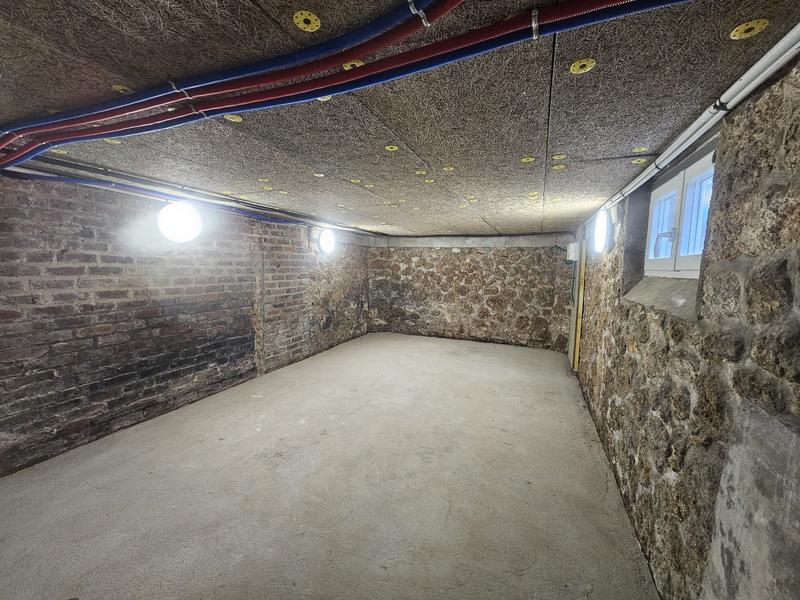 Maison - 147 m² - 8 pièces