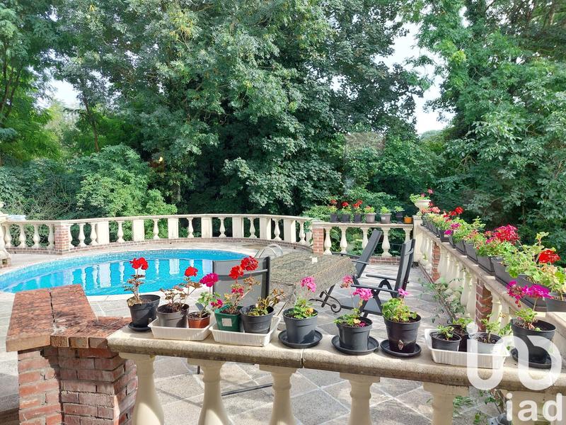 Maison - 224 m² - 10 pièces