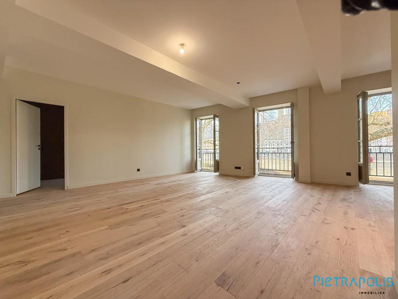 Appartement - 102 m² - 4 pièces