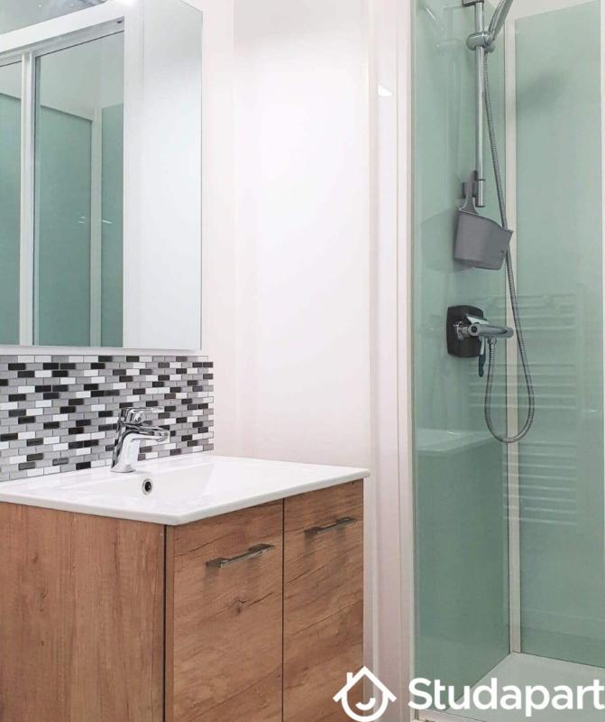 Chambre - 13 m² - 1 pièce