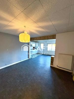 Maison - 105 m² - 4 pièces