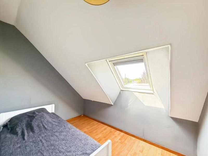 Maison - 140 m² - 8 pièces