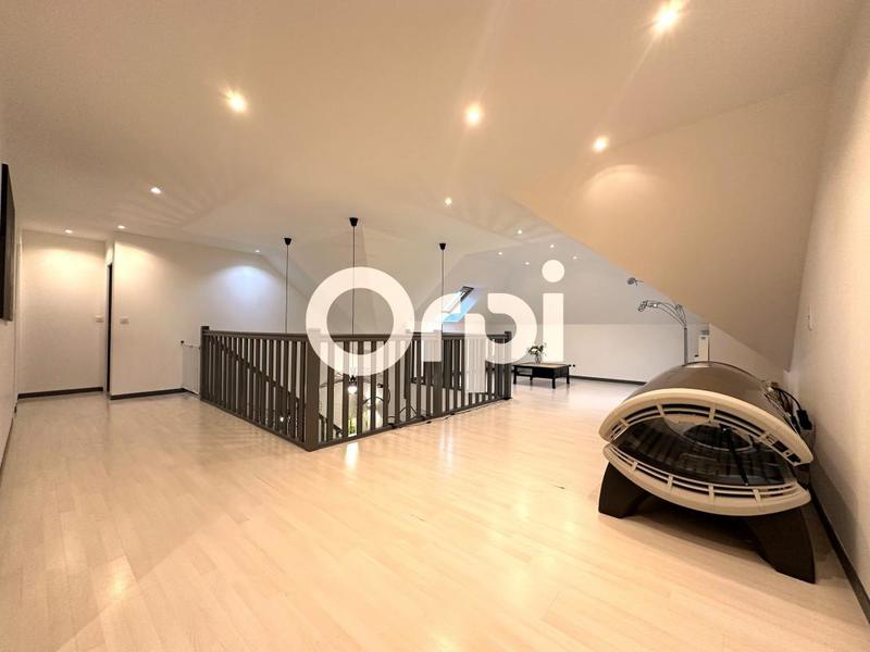 Maison - 336 m² - 7 pièces