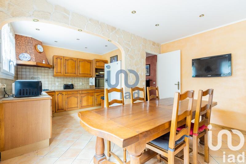 Maison - 183 m² - 10 pièces