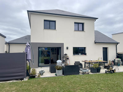 Maison - 111 m² - 5 pièces