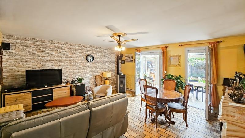 Maison - 93 m² - 5 pièces