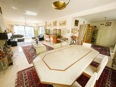 Maison - 172 m² - 6 pièces