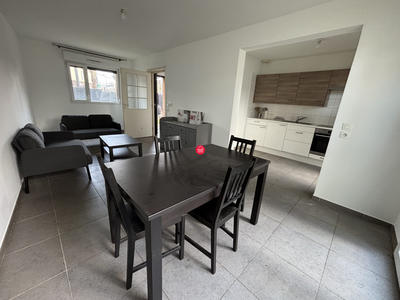 Maison - 77 m² - 4 pièces