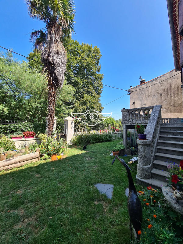 Maison ancienne - 276 m² - 10 pièces