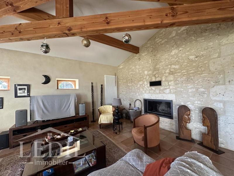 Propriété - 220 m² - 5 pièces