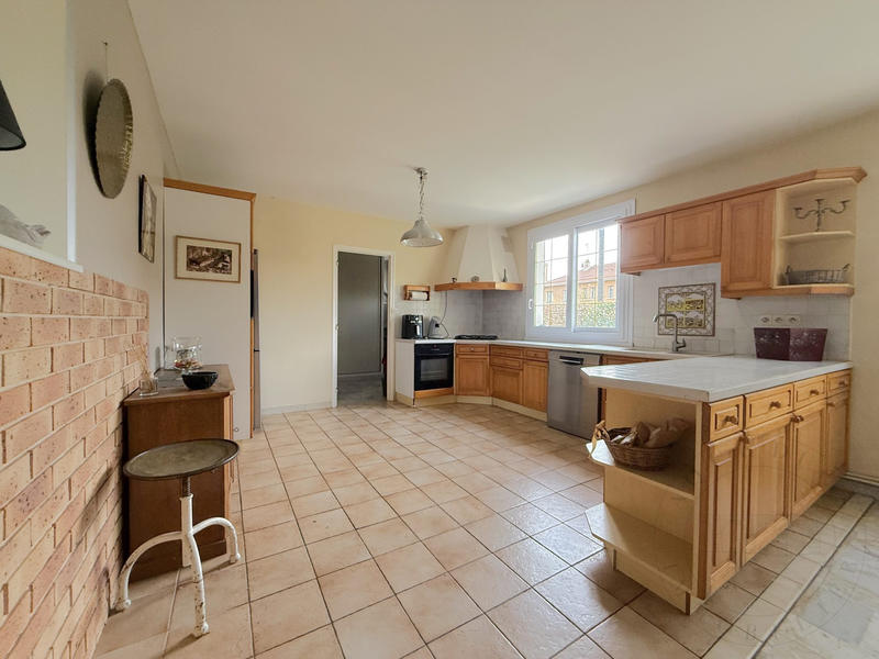 Maison - 161 m² - 7 pièces