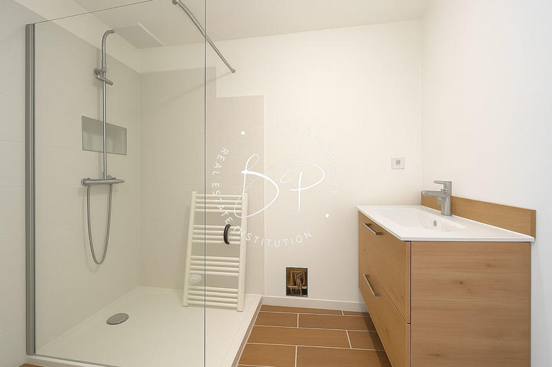 Immeuble - 3 pièces