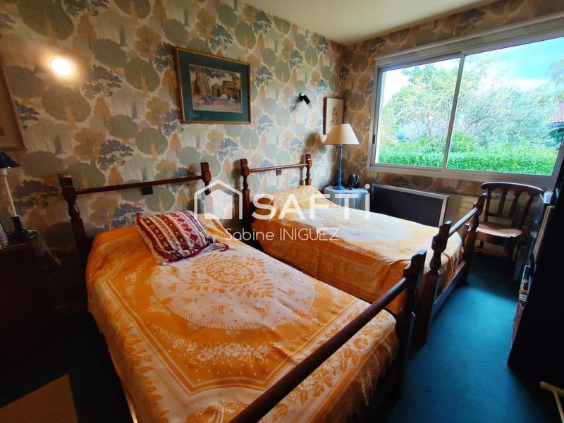 Maison - 228 m² - 6 pièces