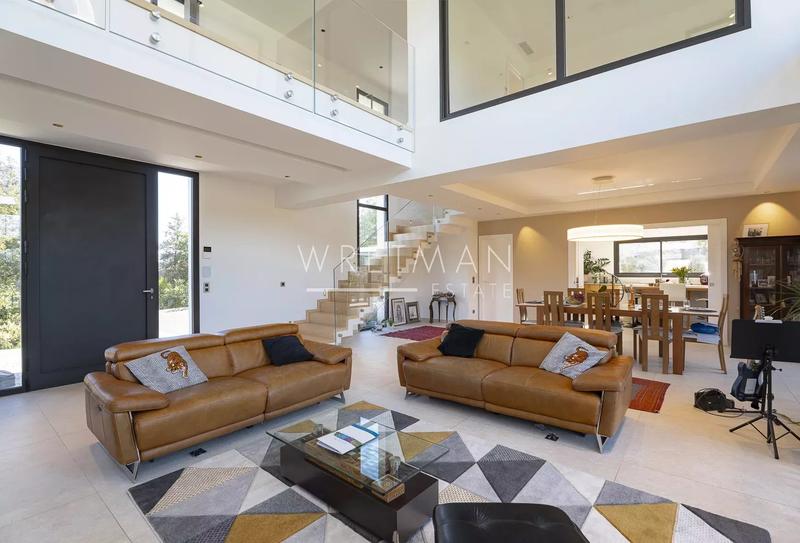 Villa - 324 m² - 7 pièces