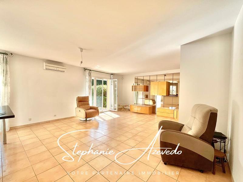 Villa - 90 m² - 4 pièces