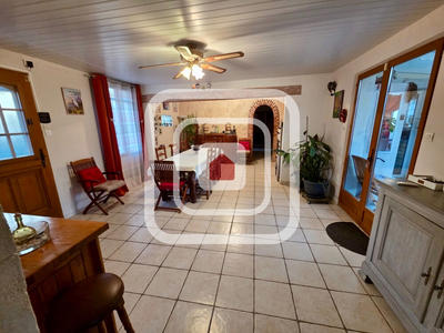 Maison - 140 m² - 6 pièces