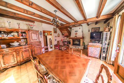 Appartement - 81 m² - 3 pièces