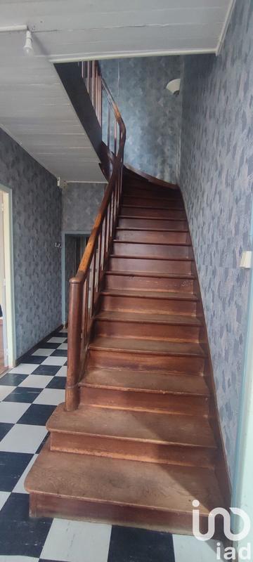 Maison - 200 m² - 11 pièces