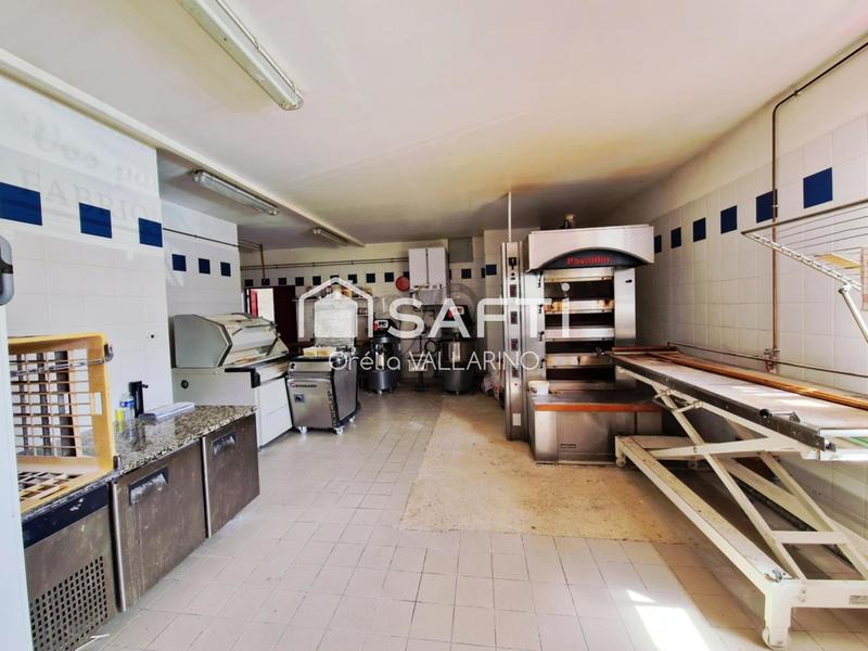 Local commercial - 140 m²