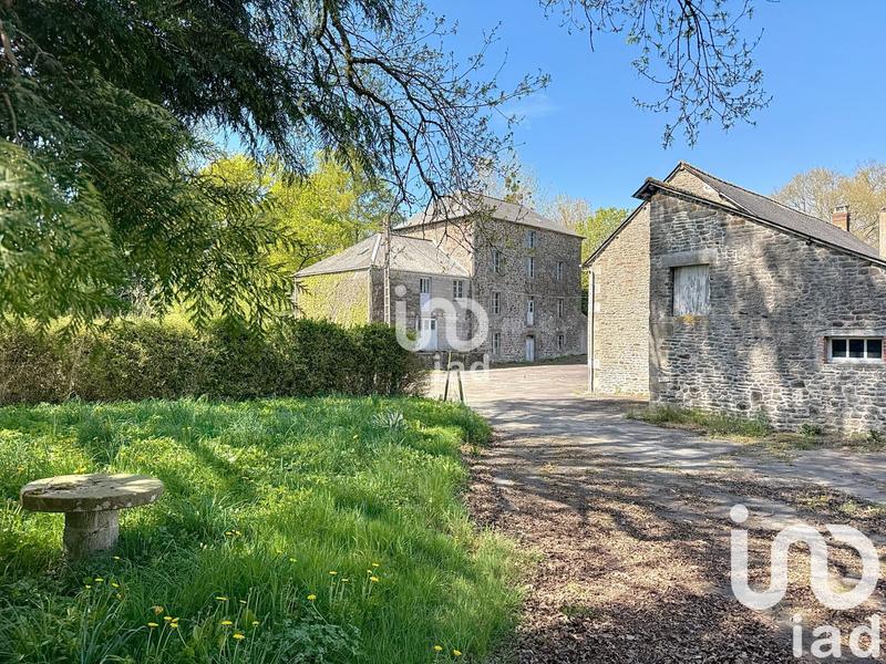 Maison - 549 m² - 10 pièces