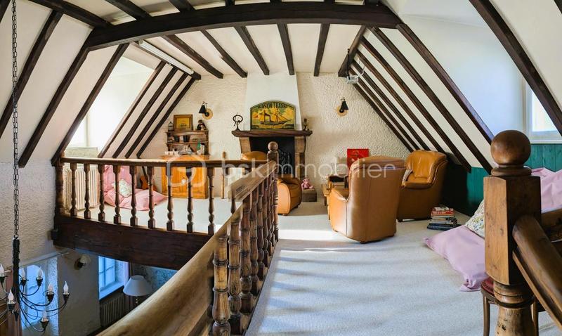 Maison en pierre - 190 m² - 8 pièces